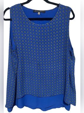 Rose & Olive Blue Sleeveless Layered Blouse Size L Geometric Print Top